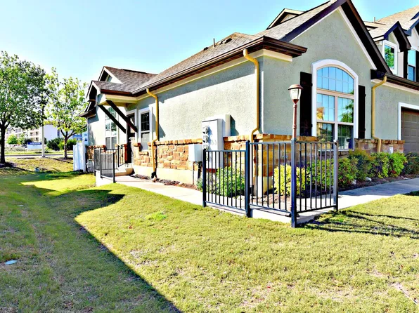 1900 Little Elm Trl APT 9, Cedar Park, TX 78613