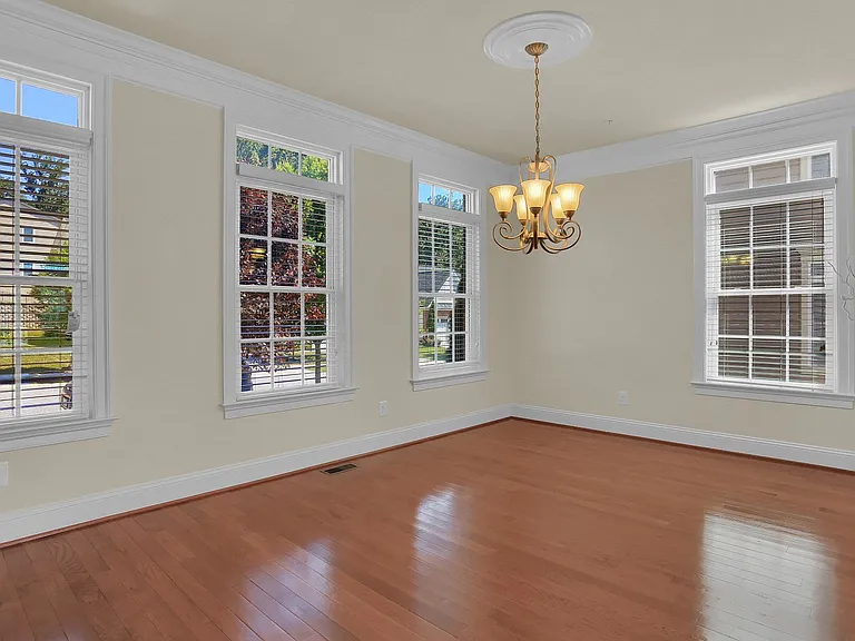 8642 Westford Rd — Photo 8