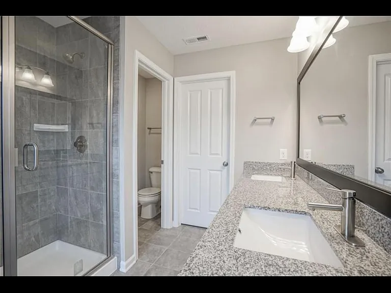 12953 Grand Blvd — Photo 15