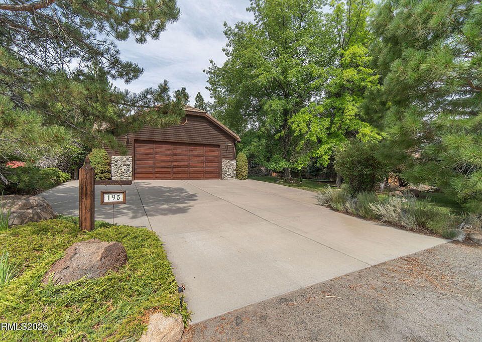 1st image of 195 Hansen Dr