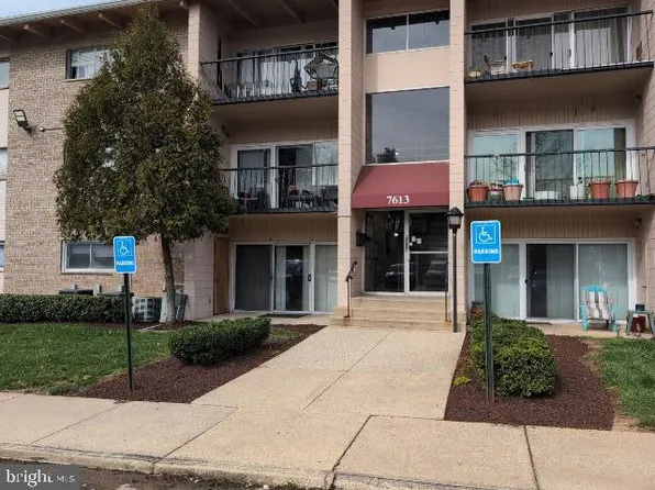 7613 Fontainebleau Dr APT 2105, Hyattsville, MD 20784