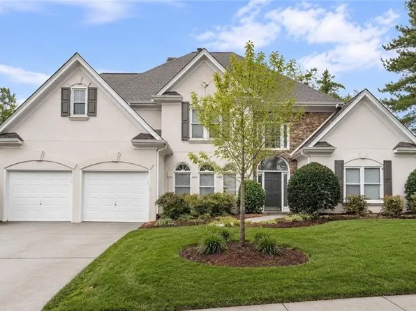 1200 Woodlawn Dr NE, Marietta, GA 30068