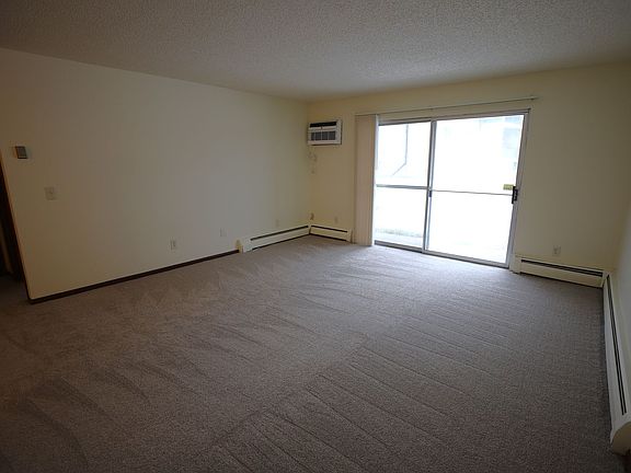 5th image of 4200 Parklawn Ave #4206