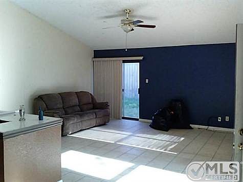 3rd image of 10455 New Bedford Dr