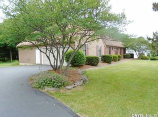 4786 Hyde Rd, Manlius, NY 13104