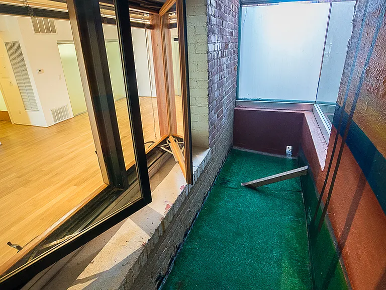 8 Brooks Ave #11 — Photo 15