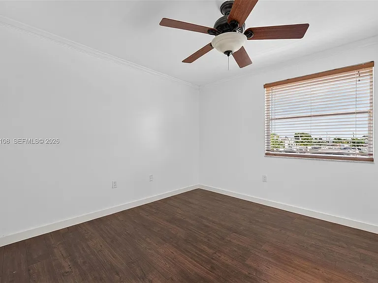 6800 SW 45th Ln #124 — Photo 12