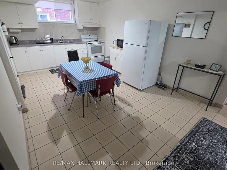 110 Milton St #LOWER LEVEL — Photo 31