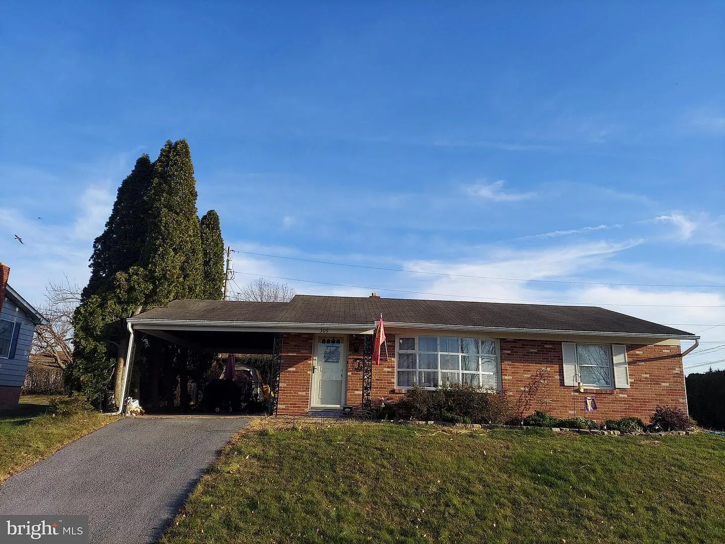 306 Reservoir Ave photo 1