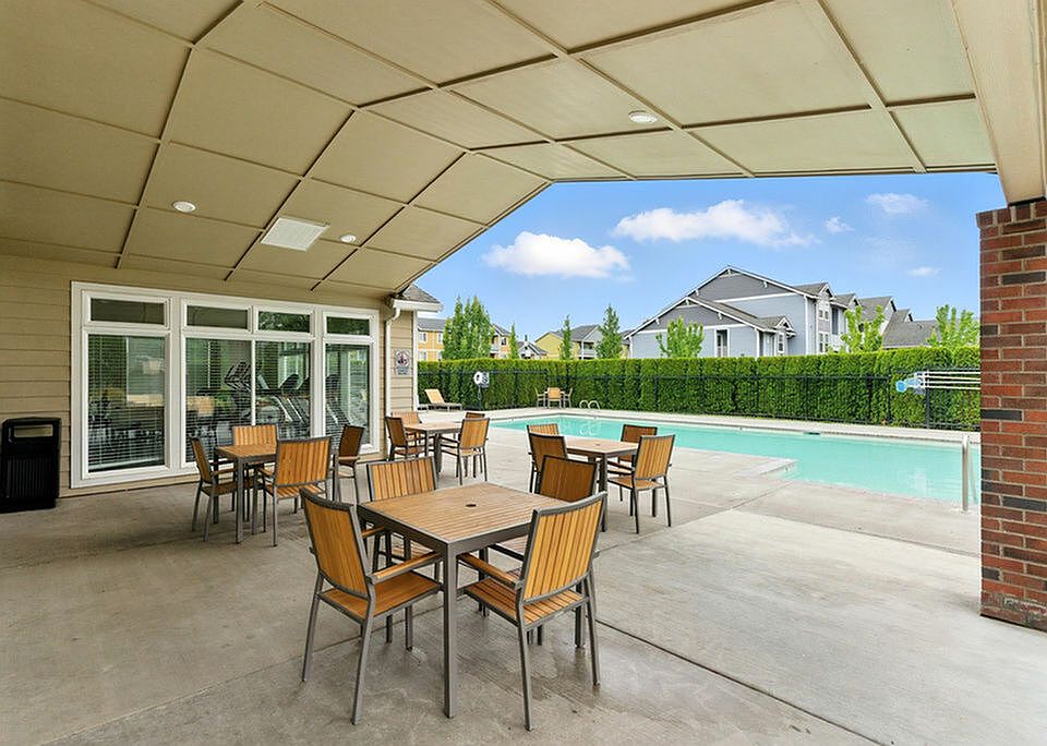 Outdoor Dining Area