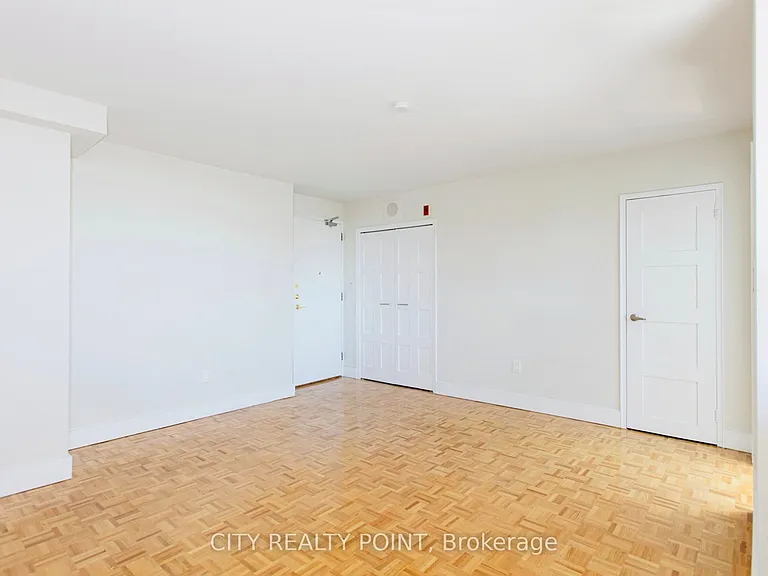 490 Eglinton Ave E #201 — Photo 4