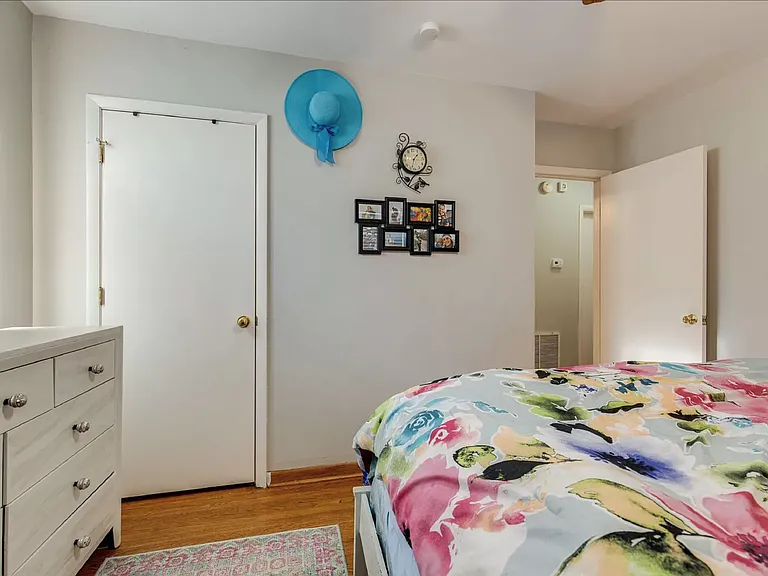 366 Brewer Dr — Photo 17