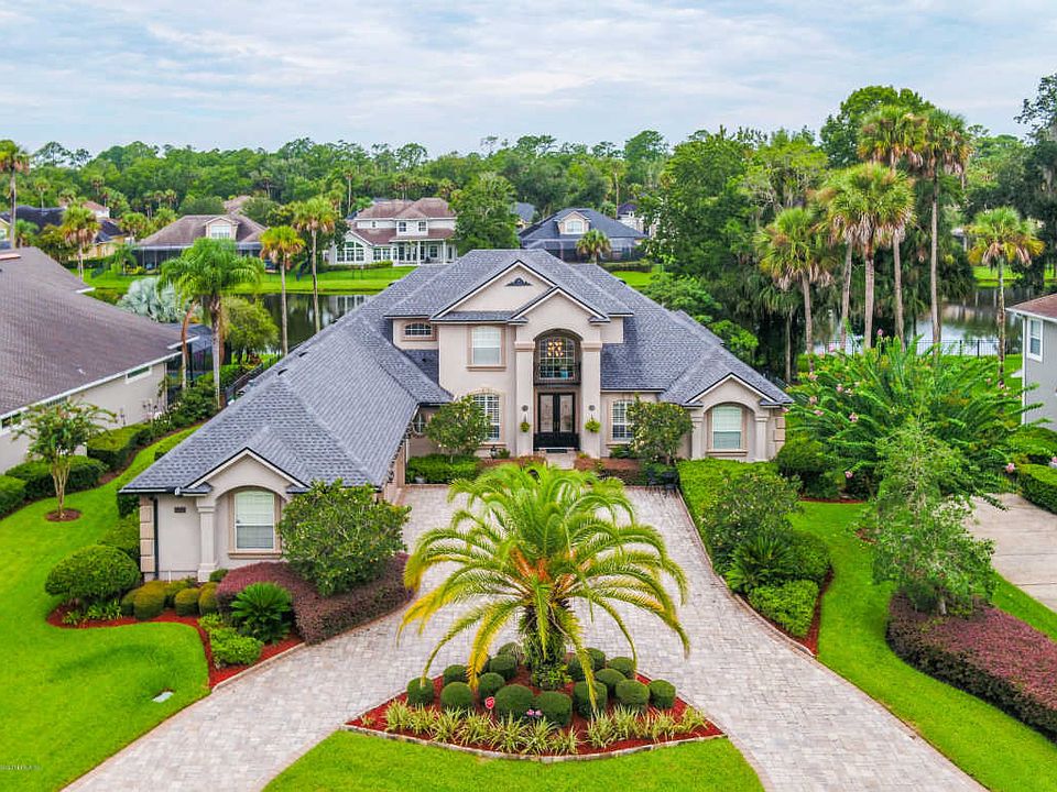 1st image of 393 Clearwater Dr
