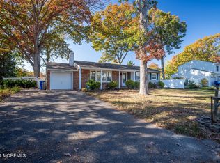 1154 Sylvan Dr, Toms River, NJ