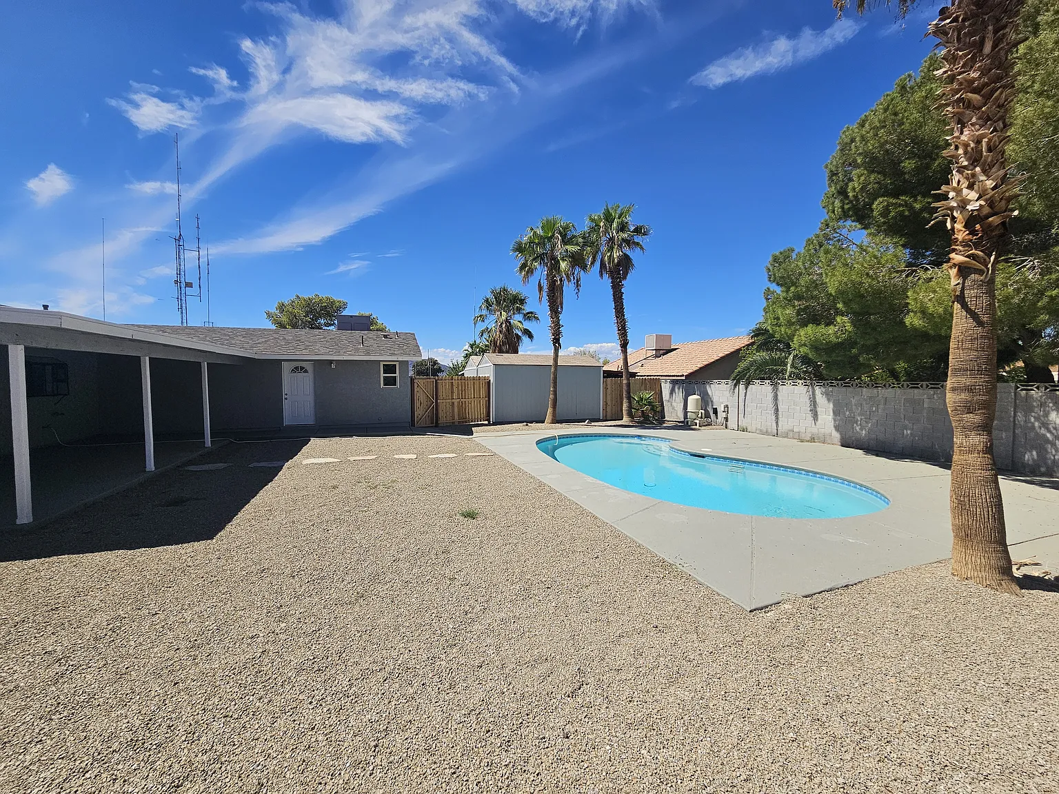 4 bed, 1990 sqft, $3,700 — Photo 3