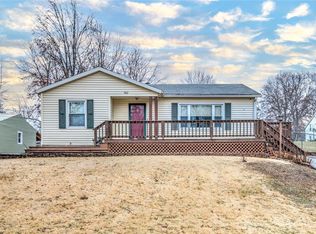 162 E Rosewood Dr, East Alton, IL