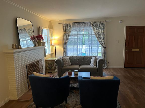 2nd image of 5819 Callister Ave