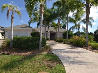 222 Rotonda Cir, Rotonda West, FL 33947