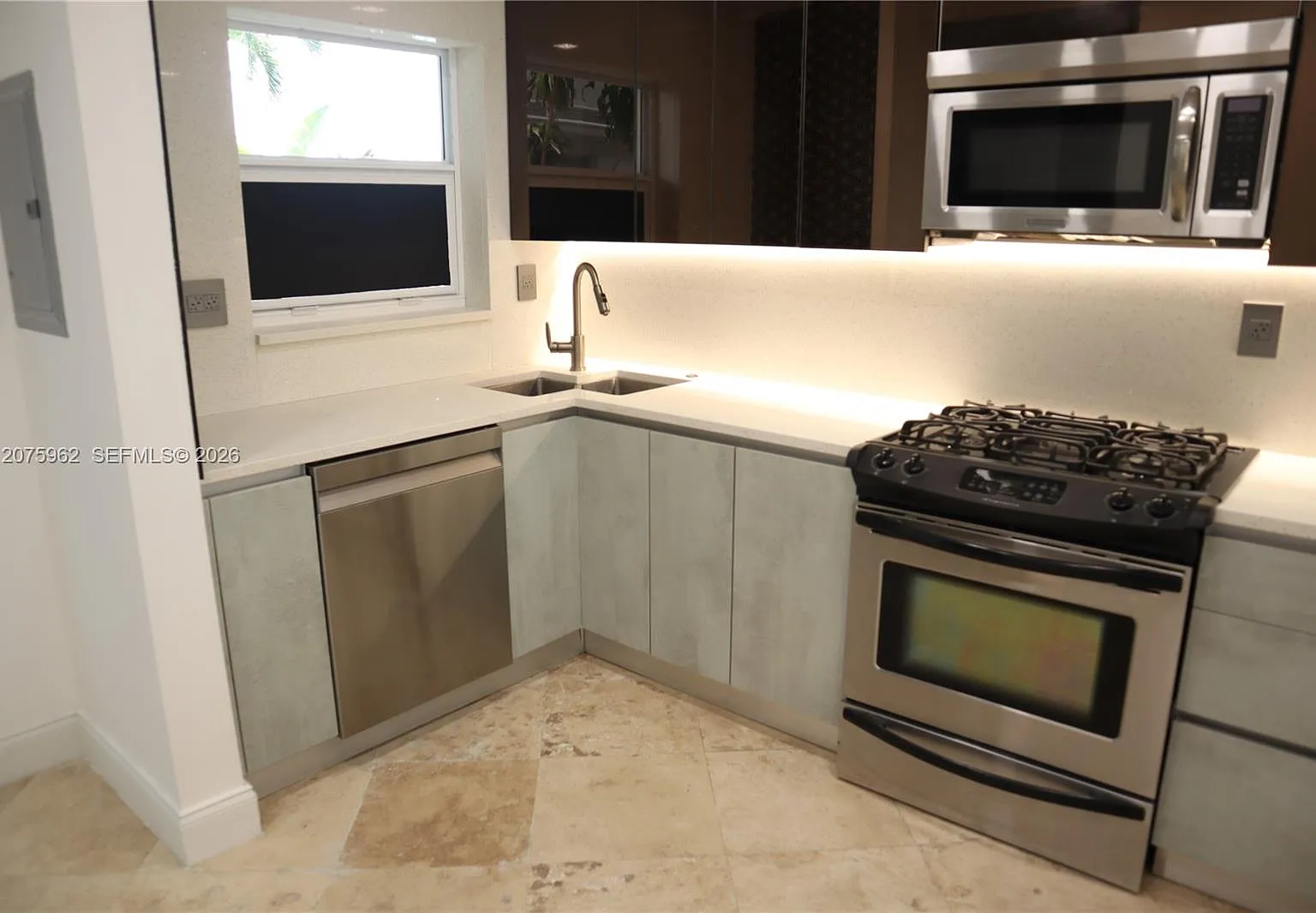 Keystone Arms Condo — Photo 4