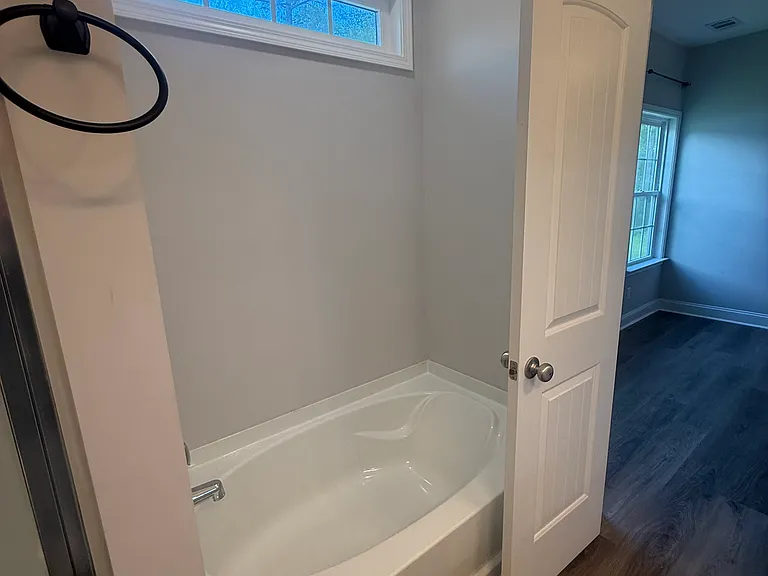 1214 Market Street Ext — Photo 12