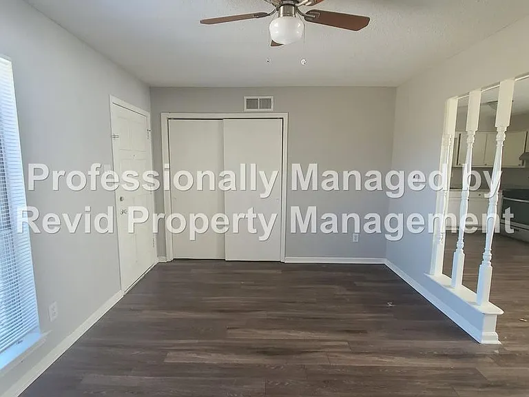 5157 Blacksmith Dr — Photo 4