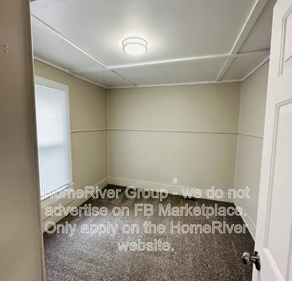 209 W 23rd St — Photo 7