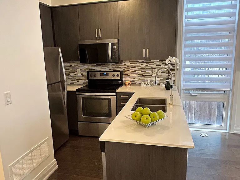 11 Eldora Ave #9 — Photo 5