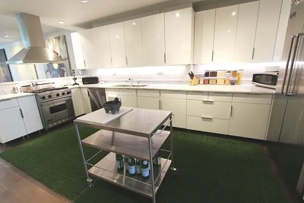 Rented by Maison International | media 25