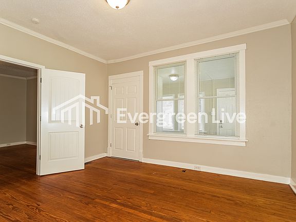 4th image of 7063 Julian Ave
