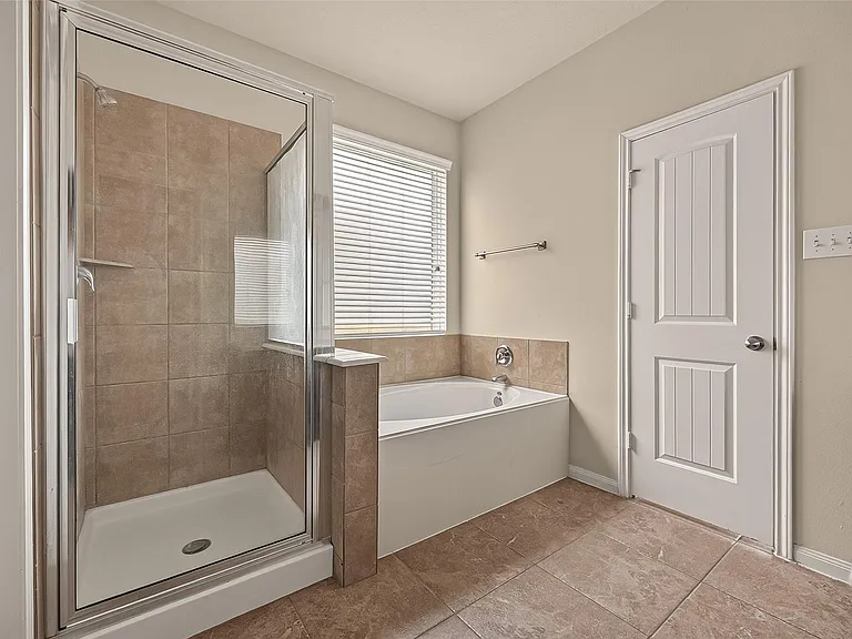 24906 Clover Ranch Dr — Photo 42