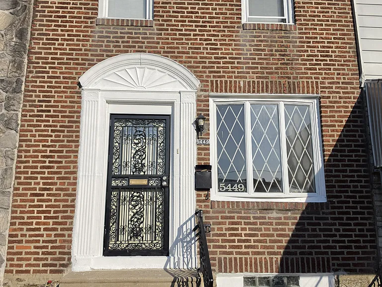 5449 Claridge St — Photo 1