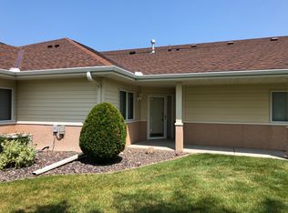 12976 Evergreen Dr, Lindstrom, MN 55045