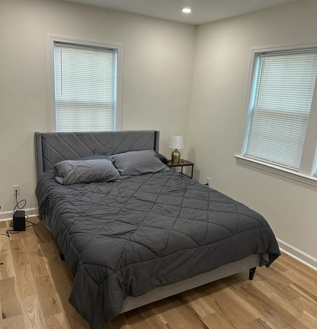 4 bed, 3.5 bath, 1200 sqft, $1,087 — Photo 1
