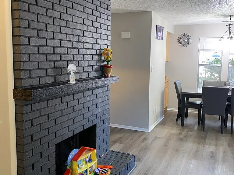 5946 S Willow Way — Photo 4