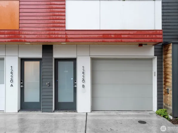 12526 15th Avenue NE #B, Seattle, WA 98125