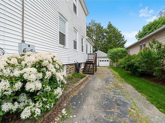 3rd image of 51 Audubon Ave