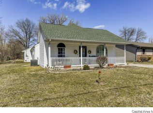 119 W Raylots St, Spaulding, IL 62561