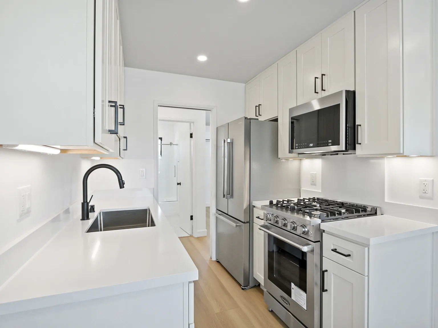 1 bed, 750 sqft, $2,900 — Photo 1