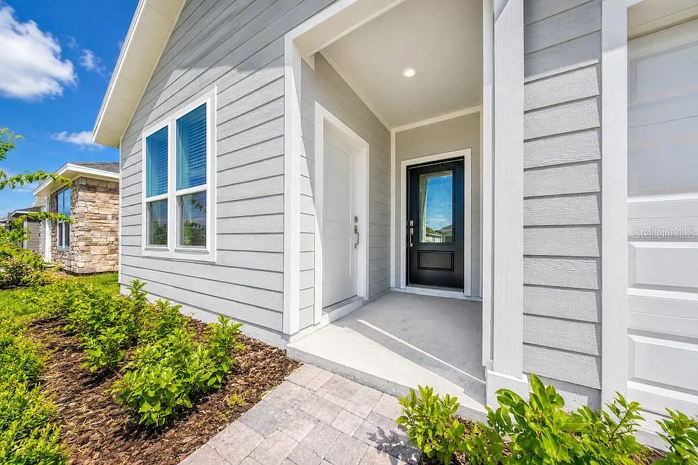 4 bed, 3.0 bath, 2366 sqft, $3,600 — Photo 4