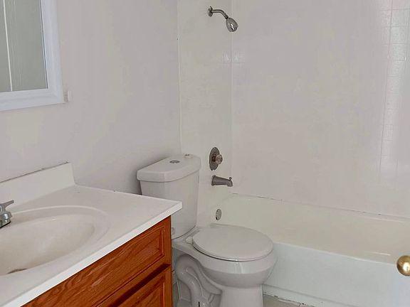 3rd image of 1440 W Canal Dr APT 1