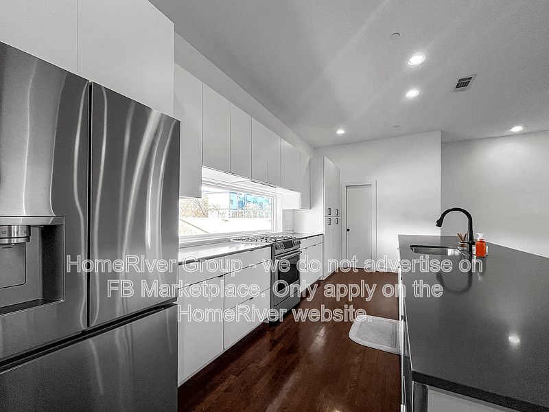 1st image of 5706 Lindell Ave #C