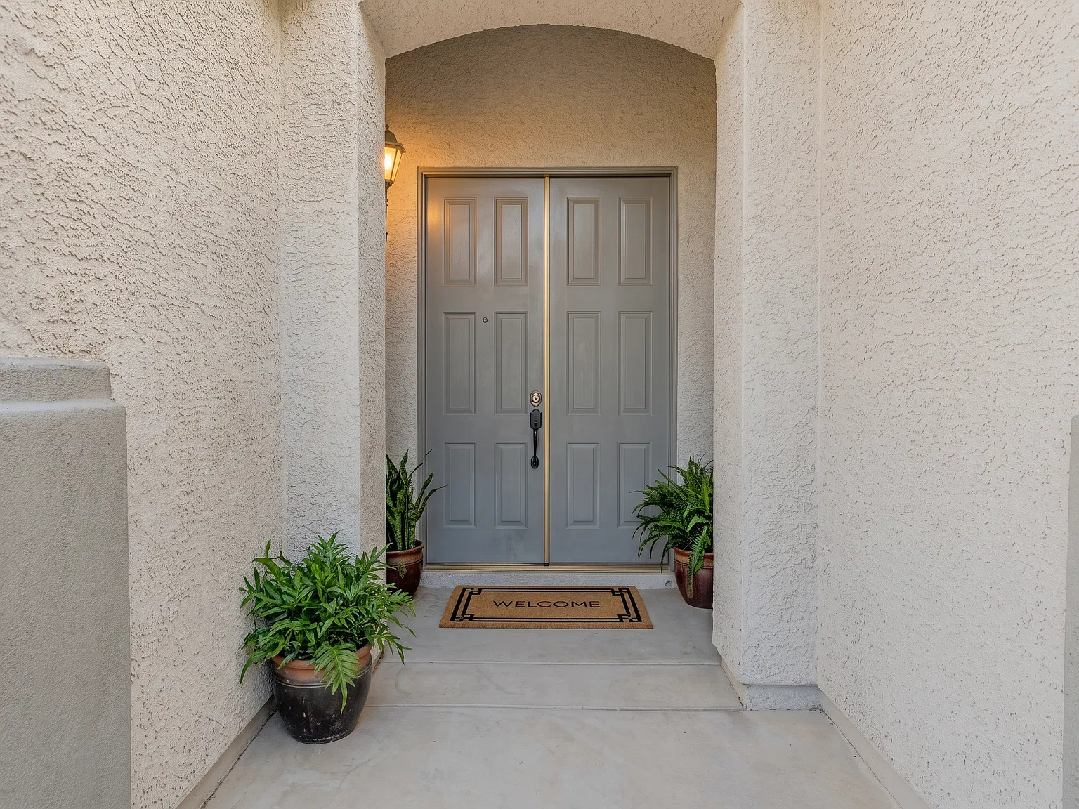 4 bed, 2431 sqft, $3,200 — Photo 3