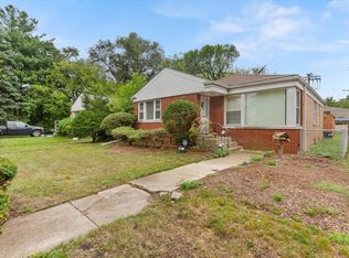 5435 Suffield Ct, Skokie, IL 60077