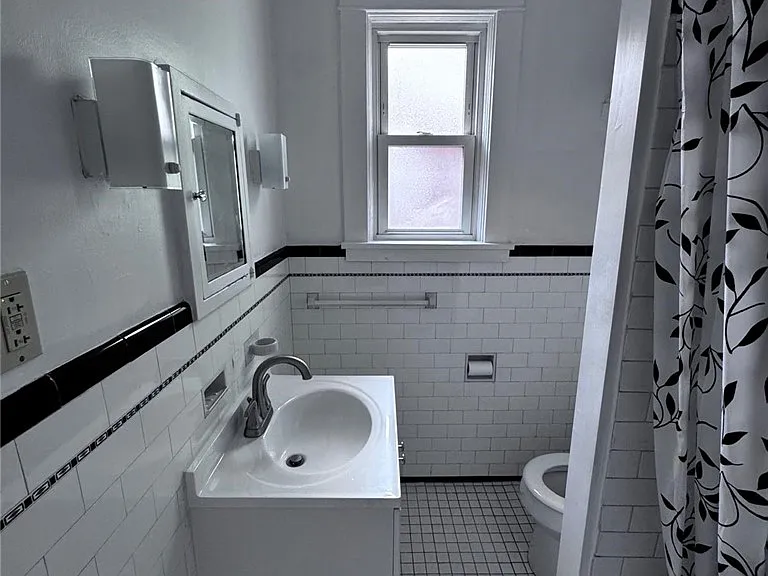 2308 Starkamp St — Photo 14