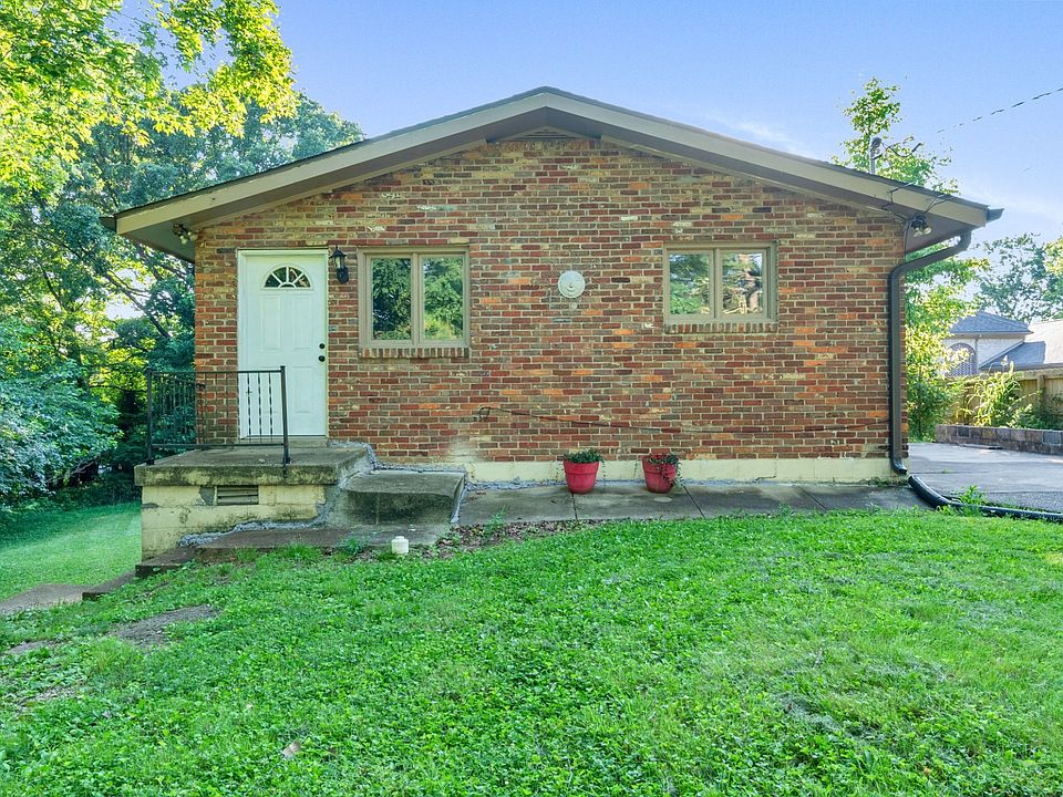 1st image of 946 Greenwood Ave