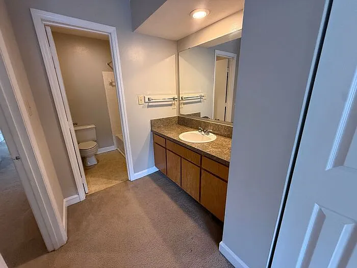 2504 Avent Ferry Rd — Photo 8
