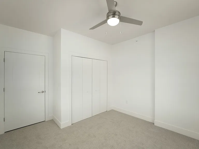 Blair Crossing Apartments — Photo 44