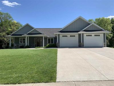 609 Bascom Hill Dr, Baraboo, WI, 53913
