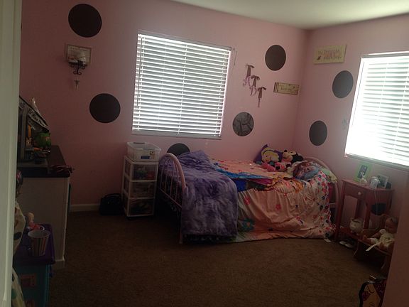 3rd image of 617 Dinwoody Way