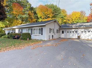 137 Enfield Rd, Lincoln, ME 04457